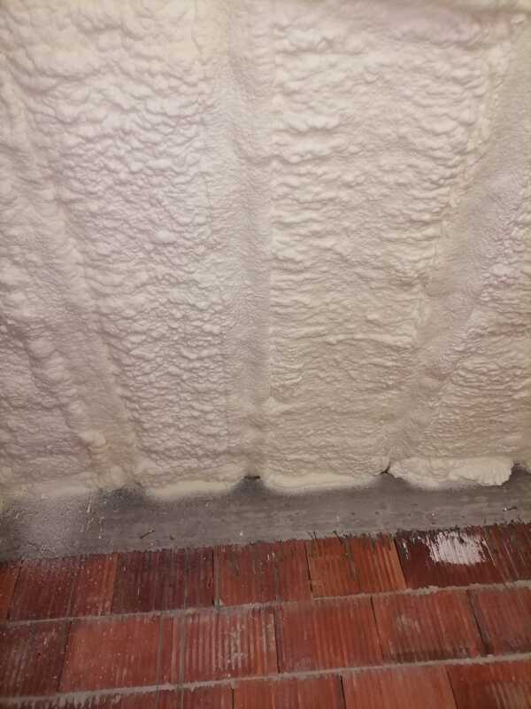 Izolatii Spuma Poliuretanică cu Celulă Închisă​